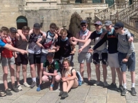 Daltaí-na-hIdirbhliana-sa-Spáinn-ag-siúl-píosa-don-gCamino.-Bealtaine-2019.-5