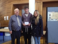 Bhuaigh Faolán Dáibhéis Bl 5 an chéad duais i gcomórtas Filíochta a